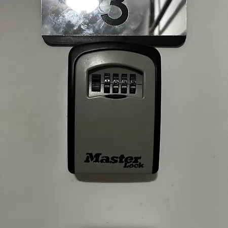 Medore & Next To The Apartment