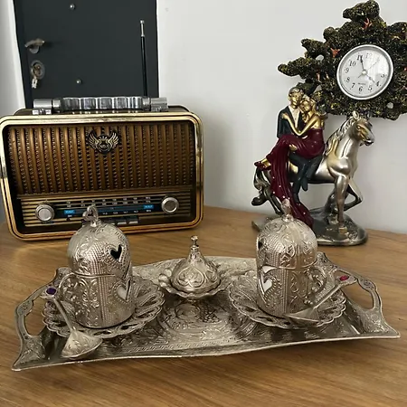 Medore & Next To The * Çanakkale